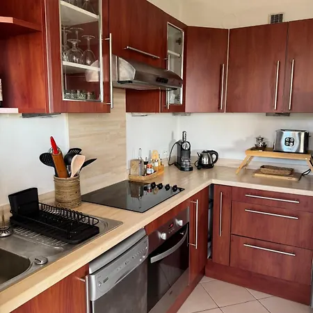 Proche De La Mer, Piscine, Climatisation Et Wifi Apartment