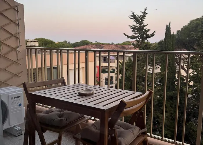 Proche De La Mer, Piscine, Climatisation Et Wifi *