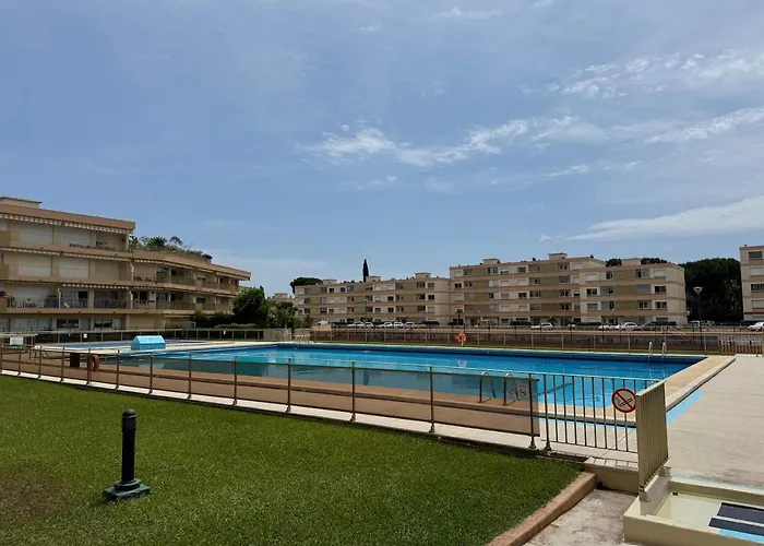 Proche De La Mer, Piscine, Climatisation Et Wifi * Mandelieu